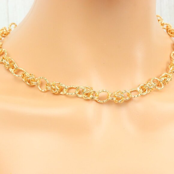 "Minimalist & Elegant Necklace Chain – Perfect for Women & Girls | UNVRC1630 - Picture 9 of 10